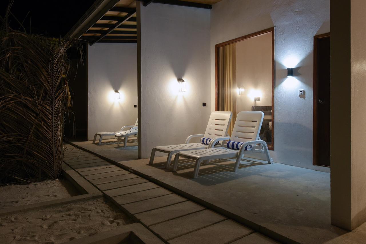 Madi Finolhu Guest House Dharavandhoo Bagian luar foto